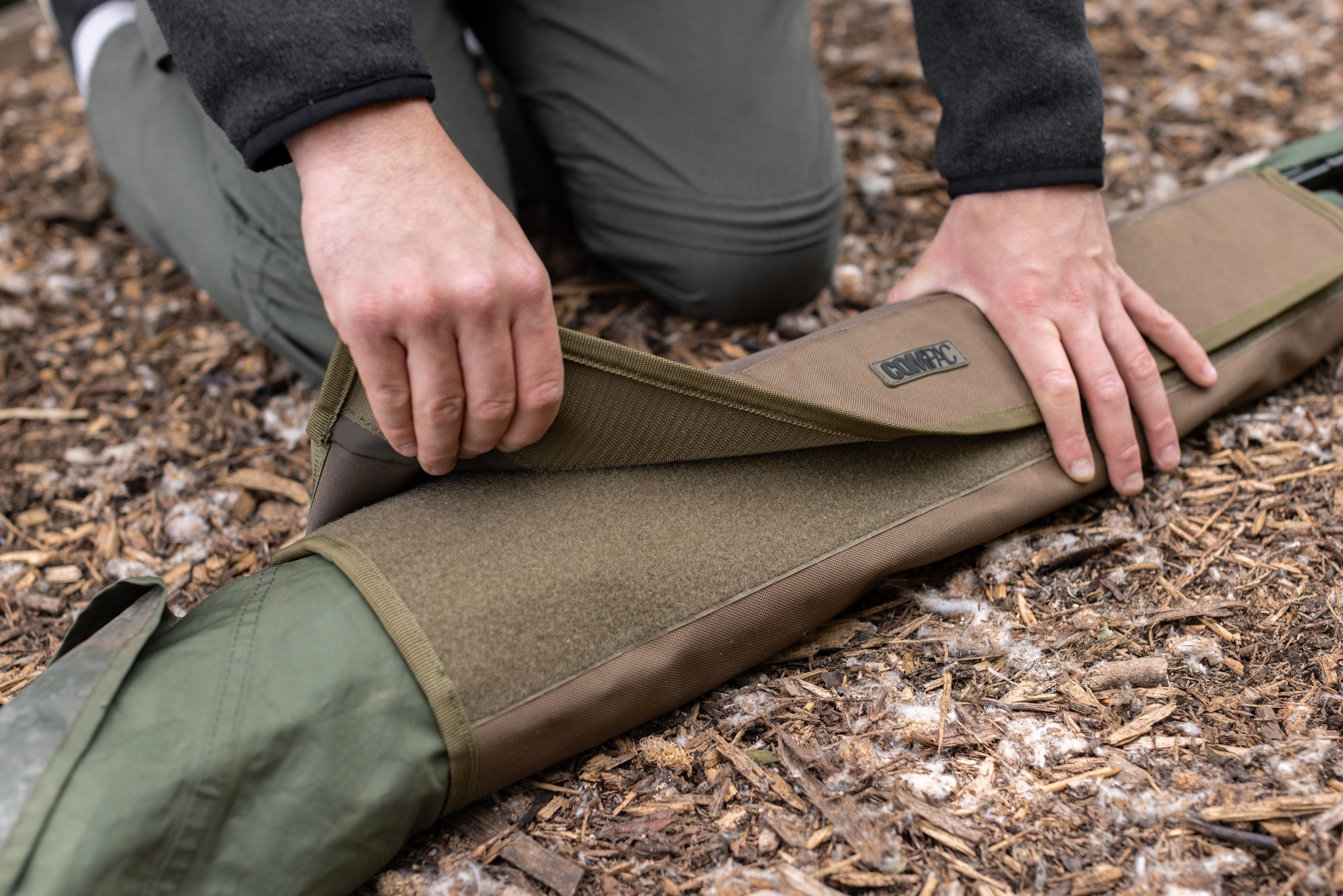 Korda Compac Brolly Wrap_2