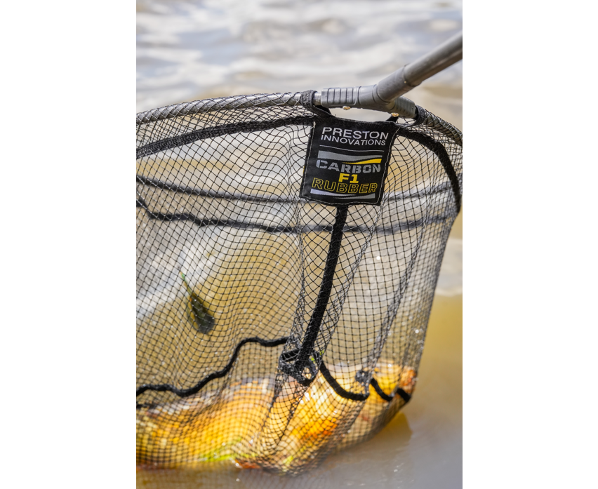 Preston Carbon F1 Latex Landing nets_1
